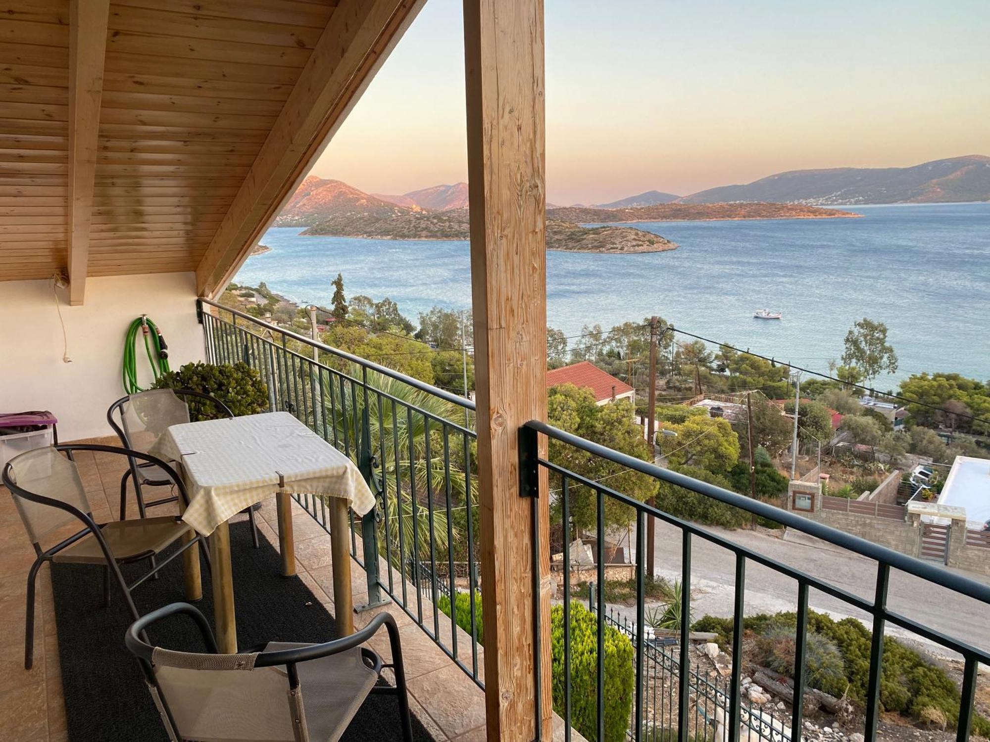 Siga Siga Apartment Megara Exterior photo